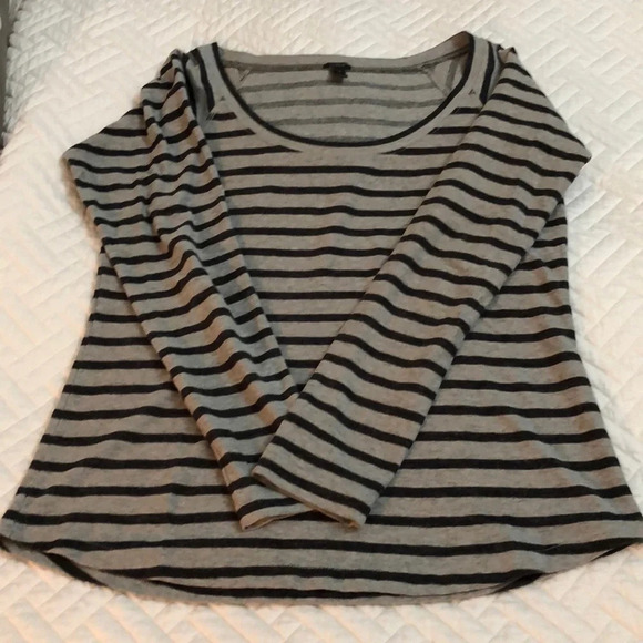 ❤️J Crew Stripe Long Sleeve Tee❤️ - Picture 8 of 8